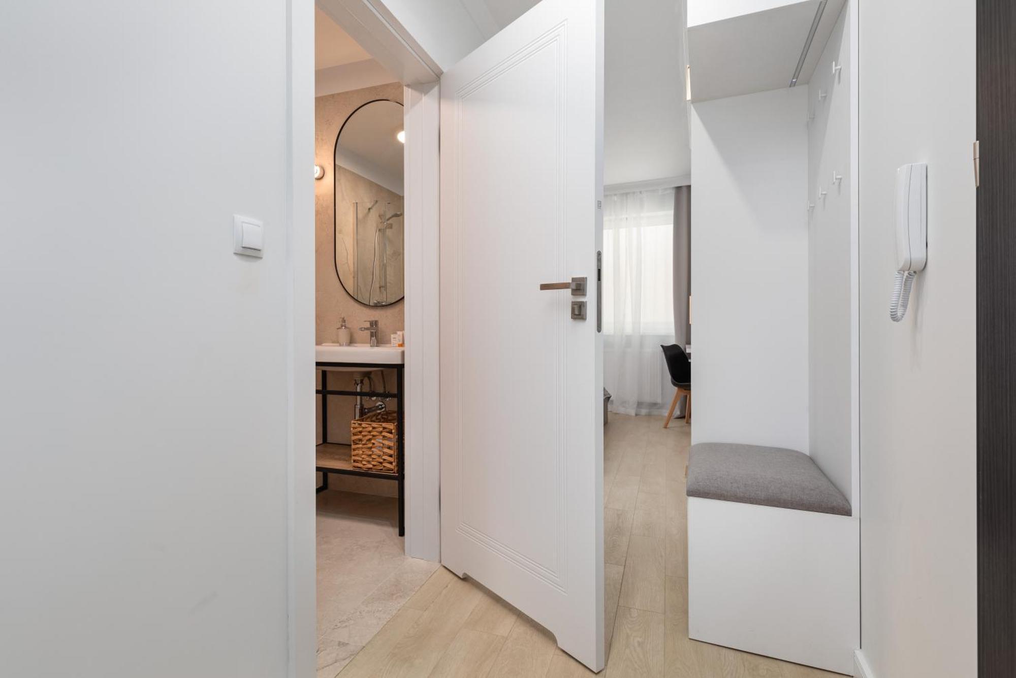 Plac Slowianski Apartments With Balcony Swinoujscie Center By Noclegi Renters Exterior foto