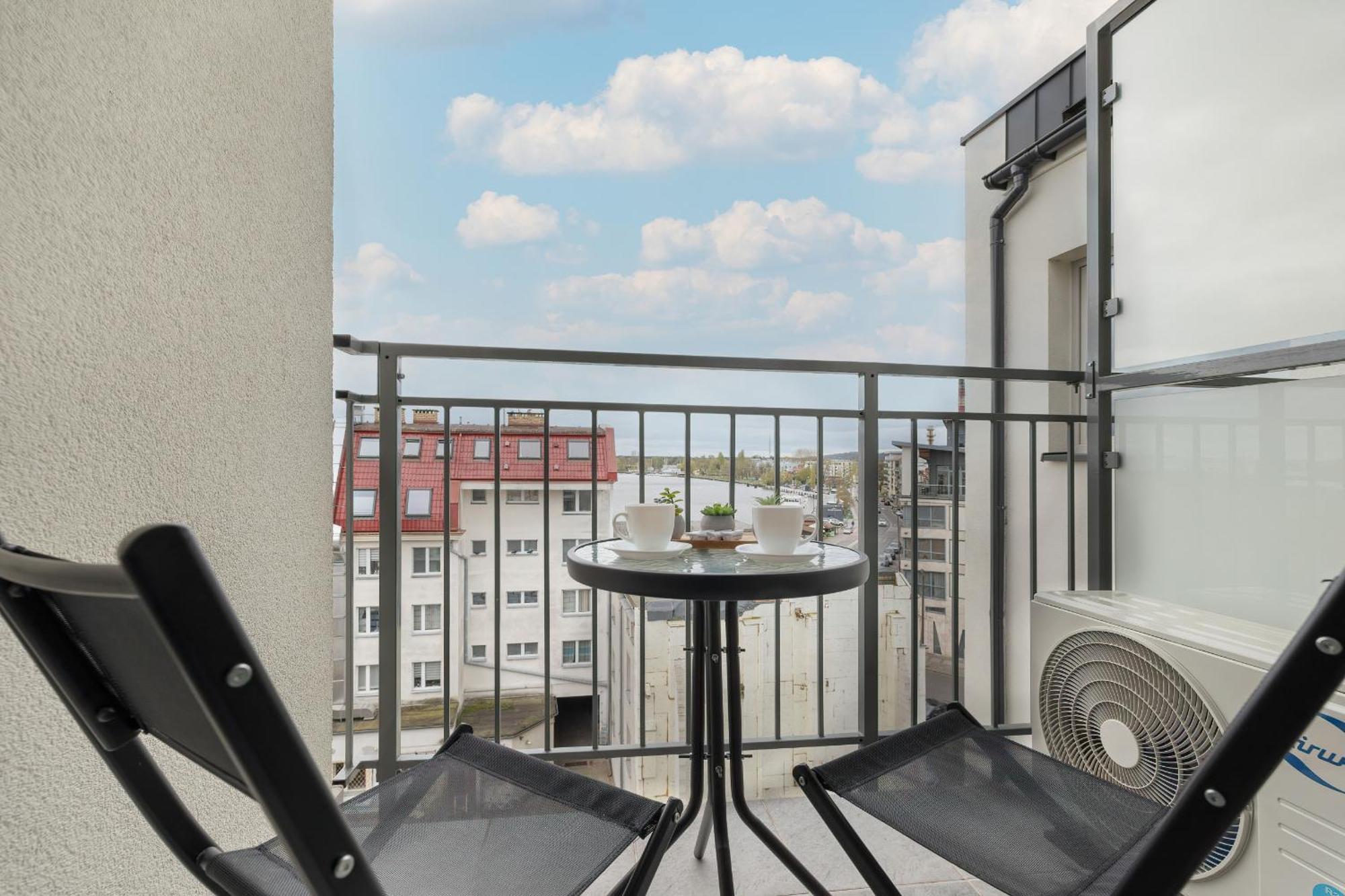 Plac Slowianski Apartments With Balcony Swinoujscie Center By Noclegi Renters Exterior foto